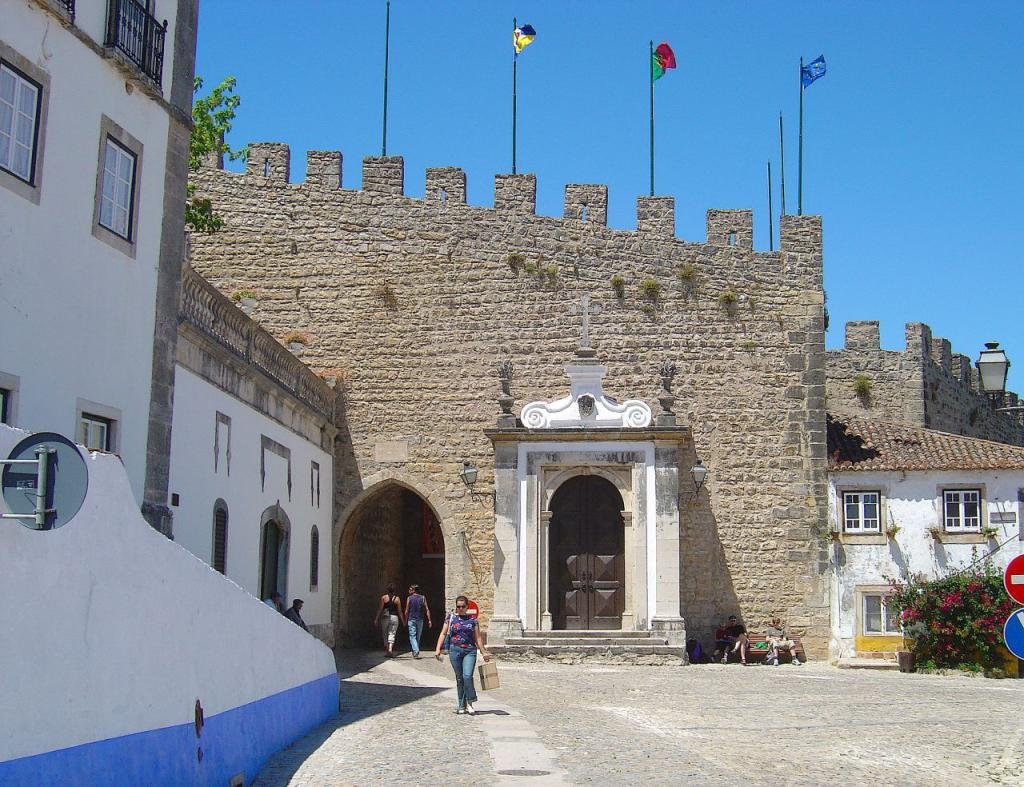 오비두스 성곽 마을 입구 (Gateway to Walled Óbidos)